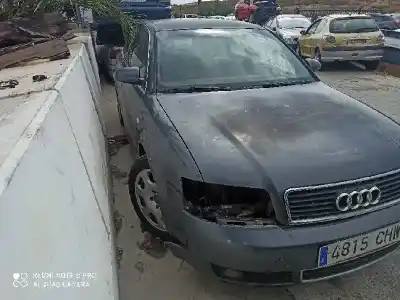 Veicolo di demolizione audi a4 berlina (8e) 1.8 t sport edition dell'anno 2001 alimentato 