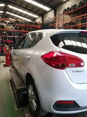 Veículo de Sucata kia ceed (jd) 1.4 concept do ano 2001 alimentado g4fa