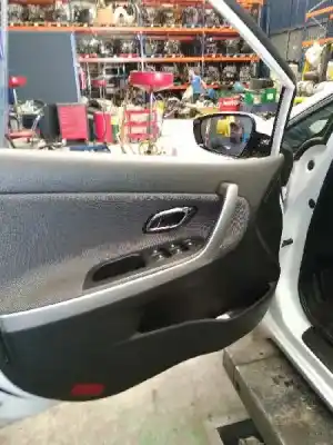 Veículo de Sucata kia ceed (jd) 1.4 concept do ano 2001 alimentado g4fa