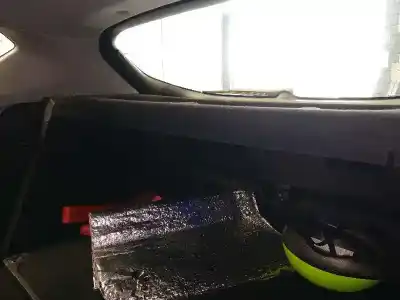 Veículo de Sucata kia ceed (jd) 1.4 concept do ano 2001 alimentado g4fa