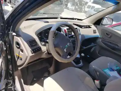 Scrapping Vehicle hyundai tucson (jm) 2.0 classic 4x2 of the year 2001 powered g4gc