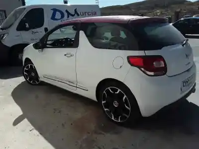 Veículo de Sucata citroen ds3 techno style do ano 2001 alimentado 9hp