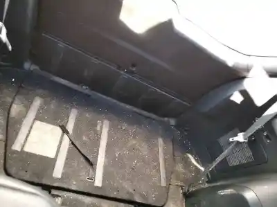 Veículo de Sucata citroen c-crosser seduction 156 cv / 115 kw do ano 2001 alimentado 