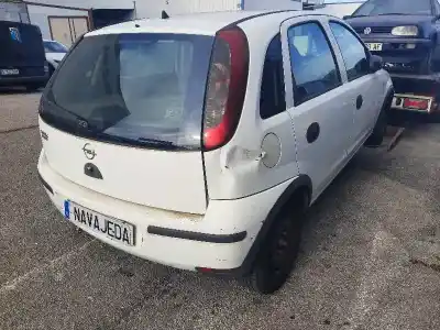 Veicolo di demolizione opel corsa c cosmo dell'anno 2004 alimentato z10xep