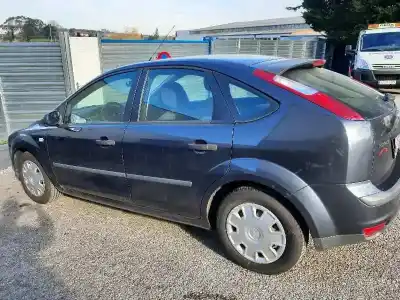 Veículo de Sucata ford focus berlina (cap) ambiente (d) do ano 2006 alimentado hhda