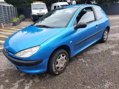 Verschrottungsfahrzeug peugeot                                            206 berlina                                                                                                                                                                                                                                                xr                                                                                                                                                                                                                                                         des jahres 2000 angetrieben kfx