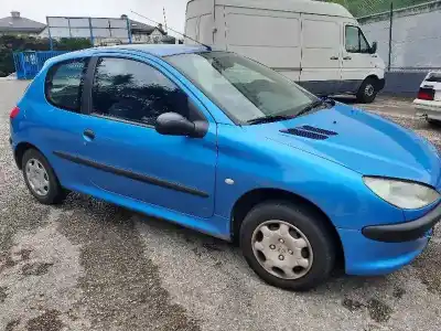 Verschrottungsfahrzeug peugeot                                            206 berlina                                                                                                                                                                                                                                                xr                                                                                                                                                                                                                                                         des jahres 2000 angetrieben kfx