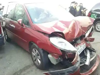 Veículo de Sucata citroen c8 2.2 hdi fap cat (4hw) do ano 2005 alimentado 4hw