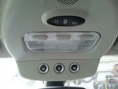 Veículo de Sucata citroen c8 2.2 hdi fap cat (4hw) do ano 2005 alimentado 4hw