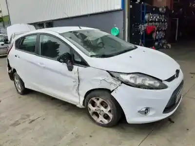 Véhicule à la ferraille ford                                               fiesta (cb1)                                                                                                                                                                                                                                               trend                                                                                                                                                                                                                                                      de l'année 2012 alimenté kvja