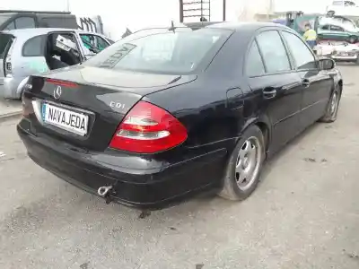 Véhicule à la ferraille mercedes                                           clase e (w211) berlina                                                                                                                                                                                                                                     e 220 cdi (211.006)                                                                                                                                                                                                                                        de l'année 2006 alimenté 646961