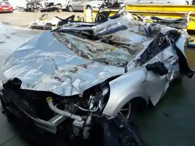 Sloopvoertuig renault clio iv limited van het jaar 2018 aangedreven h4b408