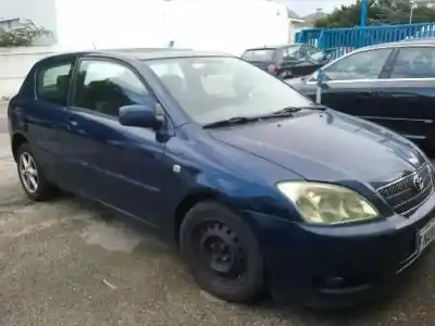 Veículo de Sucata toyota corolla (e12) 2.0 d-4d linea sol berlina do ano 2003 alimentado 1cdftv