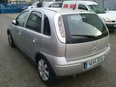 Veicolo di demolizione opel corsa c essentia dell'anno 2005 alimentato z12xep