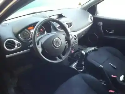 Здавання транспортного засобу renault clio iii exception року 2008 потужний k9k766