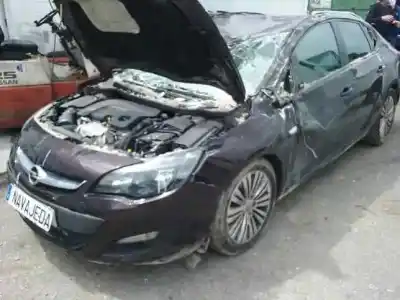 Veículo de Sucata opel astra j lim. selective do ano 2015 alimentado b16dtl