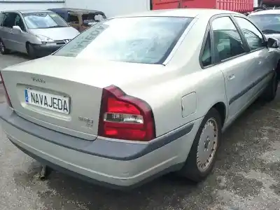 Veículo de Sucata volvo s80 berlina 2.9 do ano 1998 alimentado b6304s3
