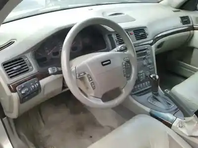 Veículo de Sucata volvo s80 berlina 2.9 do ano 1998 alimentado b6304s3