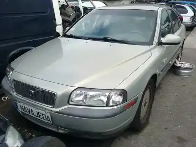 Veículo de Sucata volvo s80 berlina 2.9 do ano 1998 alimentado b6304s3