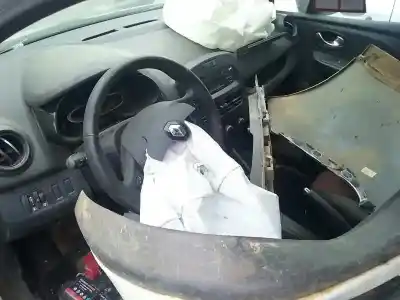 Veículo de Sucata renault clio iv business do ano 2015 alimentado k9k612