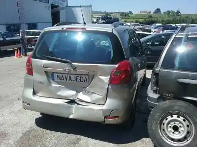 Veículo de Sucata toyota corolla verso (e12) 1.8 linea sol do ano 2001 alimentado 1zzfe