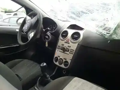 Vehicul casat opel corsa d sport al anului 2007 alimentat z13dth