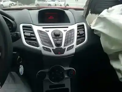 Veículo de Sucata ford fiesta (cb1) trend do ano 2012 alimentado kvja