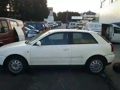 Здавання транспортного засобу audi a3 (8l) 1.6 ambiente року 2003 потужний akl