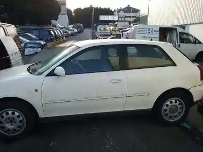 Здавання транспортного засобу audi a3 (8l) 1.6 ambiente року 2003 потужний akl