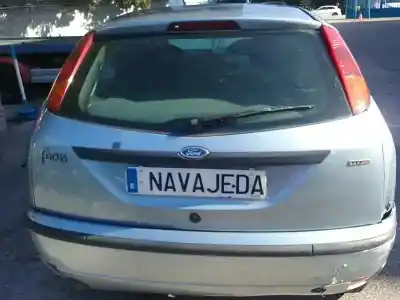 Veicolo di demolizione ford focus berlina (cap) ambiente (d) dell'anno 2004 alimentato f9da