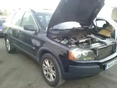 Veículo de Sucata volvo xc90 d5 kinetic do ano 2002 alimentado d5244t