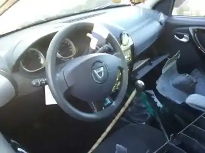 Veículo de Sucata dacia duster ambiance 4x2 do ano 2010 alimentado k9k896