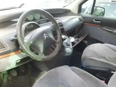 Veículo de Sucata citroen c8 2.2 hdi fap cat (4hw) do ano 2004 alimentado 4hw