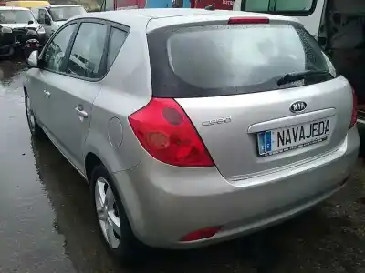 Vehículo de desguace KIA CEE´D Active del año 2008 con motor G4FC