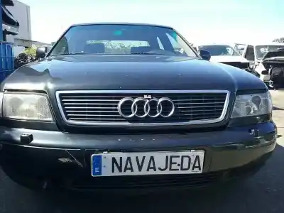 Veículo de Sucata AUDI A8 (D2) 4.2 Quattro do ano 1998 alimentado AKG