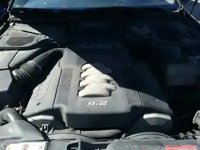 Veículo de Sucata audi a8 (d2) 4.2 quattro do ano 1998 alimentado akg
