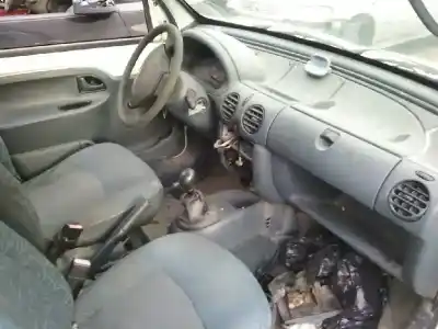 Veículo de Sucata otras marcas kangoo (f/kc0) rte do ano 2000 alimentado f8q