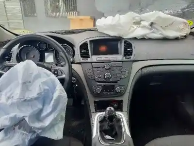 Sloopvoertuig opel insignia berlina 2.0 selective van het jaar 2011 aangedreven a20dth