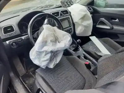 Sloopvoertuig volkswagen scirocco (137) 1.4 tsi (118kw) van het jaar 2010 aangedreven cavd