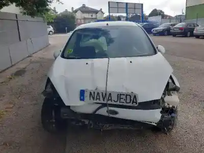 Утилизация автомобиля FORD                                               FIESTA (CCN)                                                                                                                                                                                                                                               Ambiente года 2015 питание UGJC