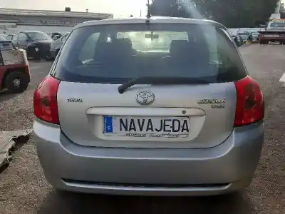 Veículo de Sucata toyota corolla (e12) 2.0 d-4d linea luna berlina do ano 2007 alimentado 1cd-ftv