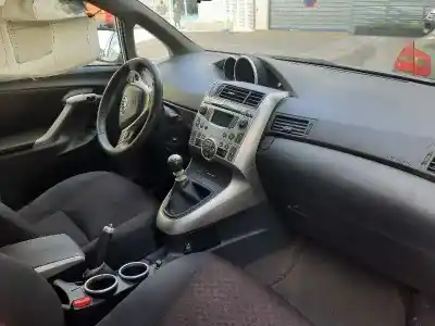 Veículo de Sucata toyota verso active do ano 2011 alimentado 1ad