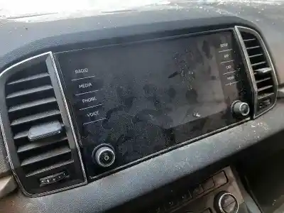 Veículo de Sucata skoda karoq (nu) sportline 4x4 do ano 2020 alimentado dffa