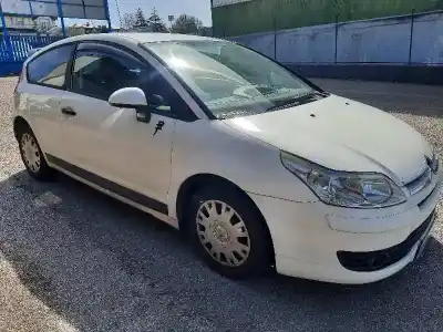 Sloopvoertuig citroen c4 coupe lx van het jaar 2006 aangedreven kfu