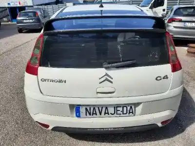 Sloopvoertuig citroen c4 coupe lx van het jaar 2006 aangedreven kfu