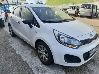 Véhicule à la ferraille kia                                                rio                                                                                                                                                                                                                                                        concept                                                                                                                                                                                                                                                    de l'année 2012 alimenté d4fc