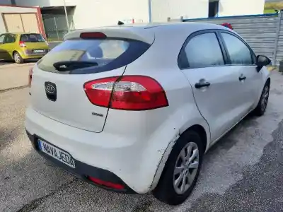 Véhicule à la ferraille kia                                                rio                                                                                                                                                                                                                                                        concept                                                                                                                                                                                                                                                    de l'année 2012 alimenté d4fc