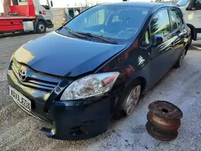 Veículo de Sucata toyota auris advance do ano 2012 alimentado 1ndtv