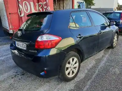 Veículo de Sucata toyota auris advance do ano 2012 alimentado 1ndtv