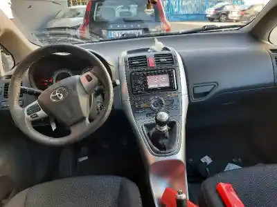 Veículo de Sucata toyota auris advance do ano 2012 alimentado 1ndtv